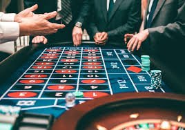 Panduan lengkap peringkat tangan poker Peringkat tangan Texas Poker dari Royal Flush hingga High Card